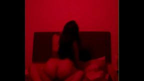 LA HABITACI&Oacute_N ROJA. El profe me pidi&oacute_ el culo a cambio de mejorar mis notas