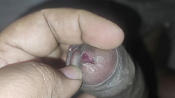 PEEHOLE CLOSE UP PEEING