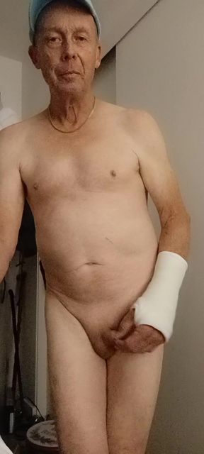 Allen B Good Jack's Off His Tiny Dick And Wants To Be Exposed