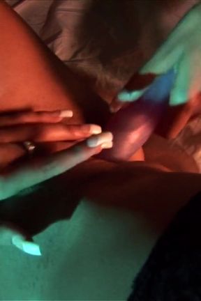 Horny prisoner got bored and fuck their pussy with vibrators