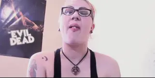 Curvy GF blows huge bubbles with passion