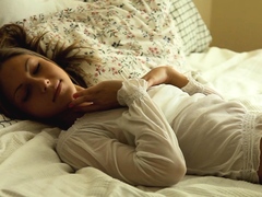 Hot amateur webcam teen masturbates for their fans