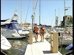 Cock hungry dude gets plowed on the boat