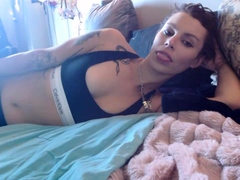 Brunette Solo Webcam Masturbation