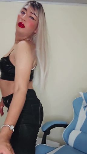 Transvestite wants penis with milk and gets excited alone