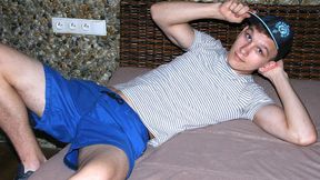 Marc Hughey Quickly Jerks Off to Hot Porn - Eastboys