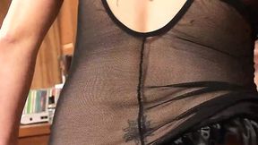Older cougar Sophia Mounds gets struck by a young cock