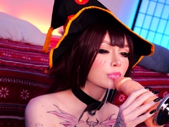 Hot amateur webcam teen masturbates for their fans