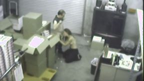 ”Secretary gets down & dirty sucking meat”