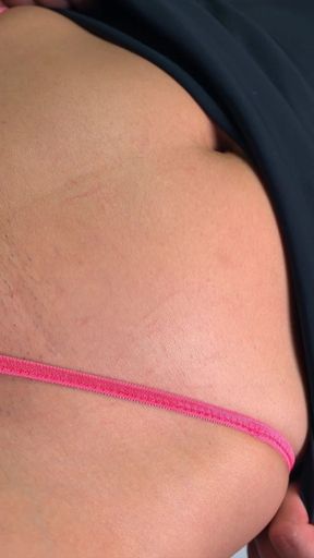 Lizzy Lust - Phone up the Skirt