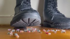Giantess Boot Smashing