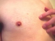 【日本人 チクニー】少し弄っただけでコリコリに勃起してしまう変態の敏感乳首　アップでじっくり見て【#58】