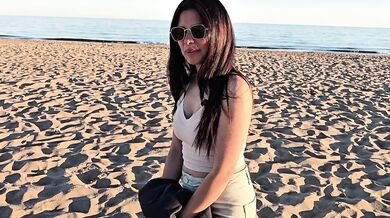 I have sex with a woman I met on the beach