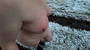 Complete Naked Busty Girl in the Snow