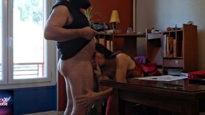 video numero 8 l a patronne se fait baiser ,travail plus sexe sur le bureau...