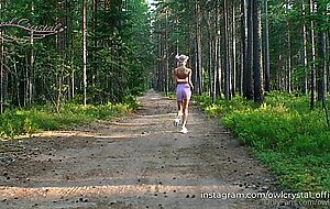 Owl crystal, sucked neighbor in the woods after jogging