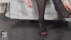 FxF 00034 00014 She'd love to be your personal assistant. You know, so she can 'assist you'...