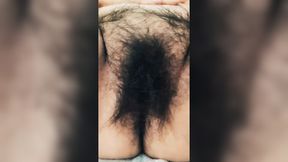 Cum-covered mature snatch gets nailed by big black cock&#x1F346; &mdash;  juices dripped on furry pubes