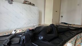 Trying my new vacbed and masturbating