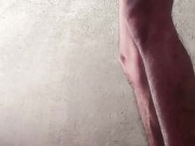 Rich bricklayer with a very big cock gets horny at lunchtime at the construction site