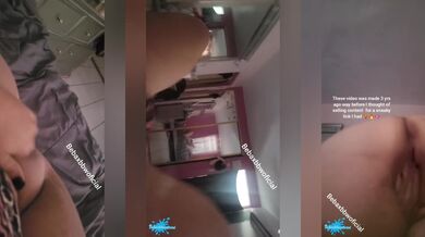 Squirting no penetration. Only with my fingers