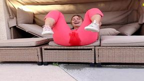 vika slow omorashi tease pants pissing and cumming