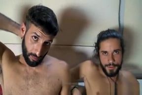 Dos Mochileros amigos hetereos