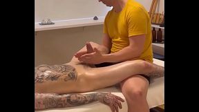 Tento a primeira experi&ecirc_ncia com massagem t&acirc_ntrica