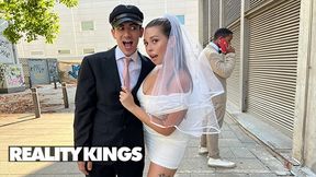 Real Sexy - Yae Triplex Needs Some Wedding-Day Dick & Lucky Chauffeur Jordi Fits The Bill
