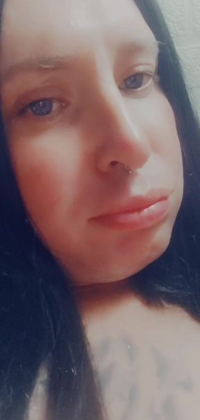 Bonnie Masturbates and Ends Sweetly, Tasting the Cum