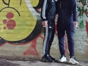 Zwei geile Gay Boys wollen Outdoor ficken