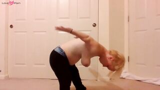 Preggo MILF Spins On A Dick Like Fidget-Spinning Dildo