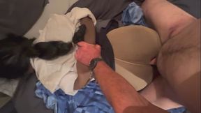 She gets a hole in her pantyhose