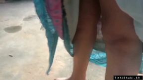 Bangladeshi Bhabi Show Her Boobs to Her Neighbor.