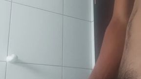 French babe gets a surprise happy ending during morning massage