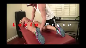 Petite amateur Laela Pryce takes splits on a massive black shaft