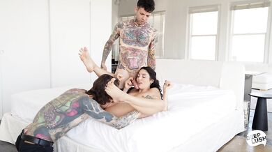 Vanessa Sky Choked Gushing Owen Gray Small Hands DP Threesome Creampie