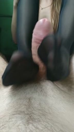 babe in stockings masturbating with feet.footjob.a lot of sperm on her feet