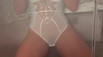 RevealMe.com - Crystal_fox27