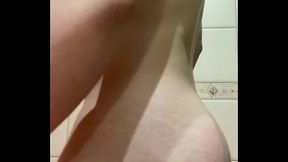 Novinho brincando sozinho depois da academia