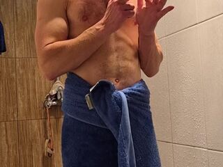 bush monk Showers.1