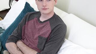 Desperate Stepbro Wanted Busty MILF Offers 10,000 for Sperm Donation