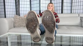 AUTUMN'S SWEATY & SMELLY FEET