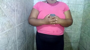Bbw crente safada da bunda grande se exibe igual um putinha e mostra sua buceta