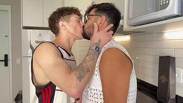 MARCOS GOIANO - FODIDO PELO NOVINHO SAFADO - SEXO GAY COM NOVINHO FODEDOR - SEXO GAY SEM CAMISINHA