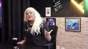 Ela tremia com a ideia de namorar, e gosta de transar de manh&atilde_, e a mulher submissa... - Lorrayne Lovely