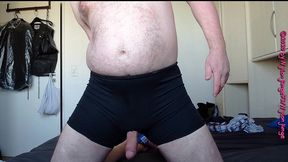 die short mit den lochern