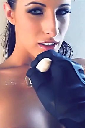Strokes Featuring Kortney Kane