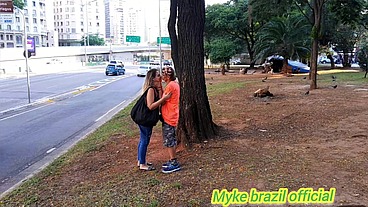 Encontrei uma mulher carioca no centro de São Paulo convidei ela para fazer uma gravação ela aceitou. Levei ela na minha casa e rolou sexo bem gostoso com sexo anal