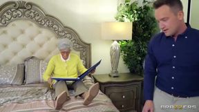 Gorgeous Milfs Kayla And Daya Share A Big Dick With Kayla Kayden And Daya Knight